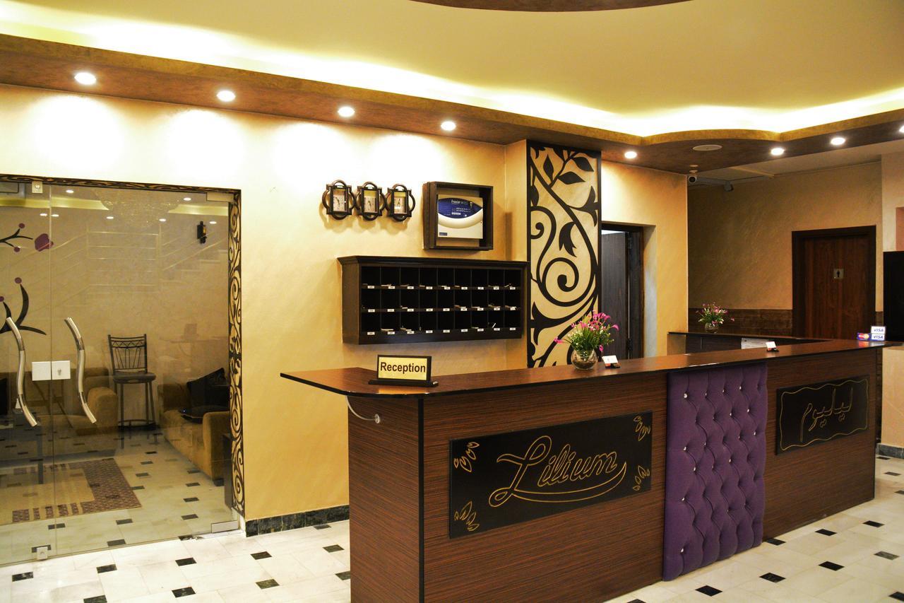 Lilium Hotel Safut Exteriör bild