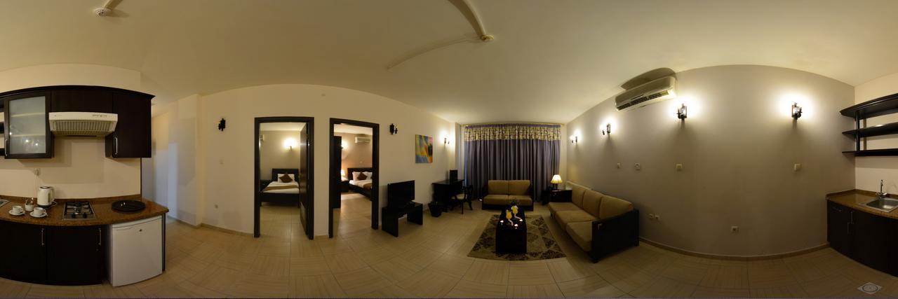 Lilium Hotel Safut Exteriör bild